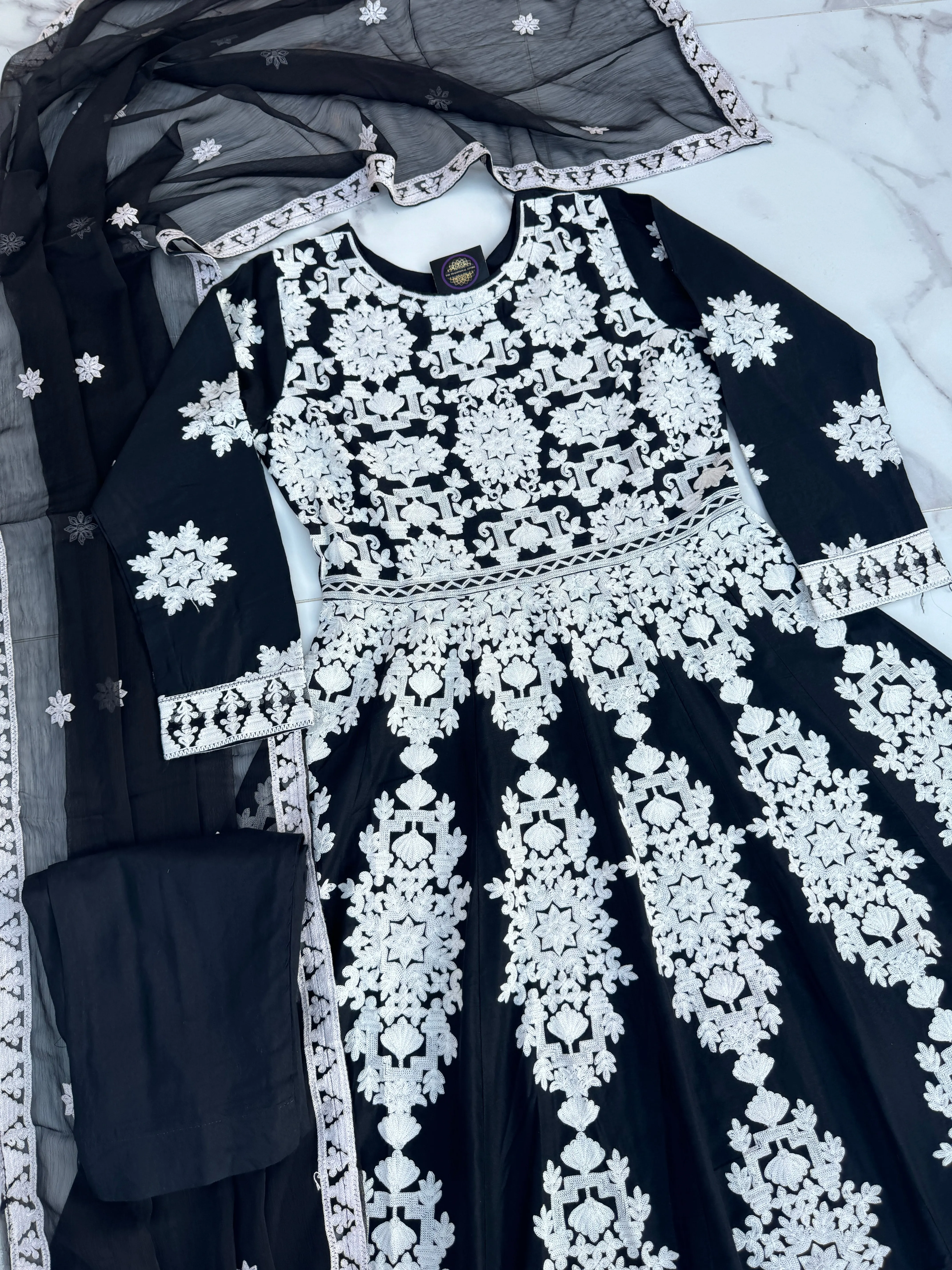 QISMAT SIMRANS